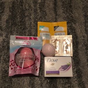 3 for $10💕 Bundle of beauty/ bath products
